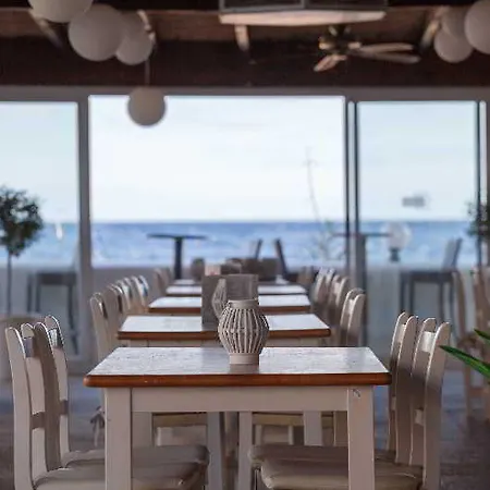 Marina Palace